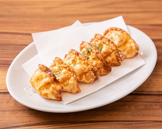 餃子食堂マルケン 揚げチーズ餃子(5個)