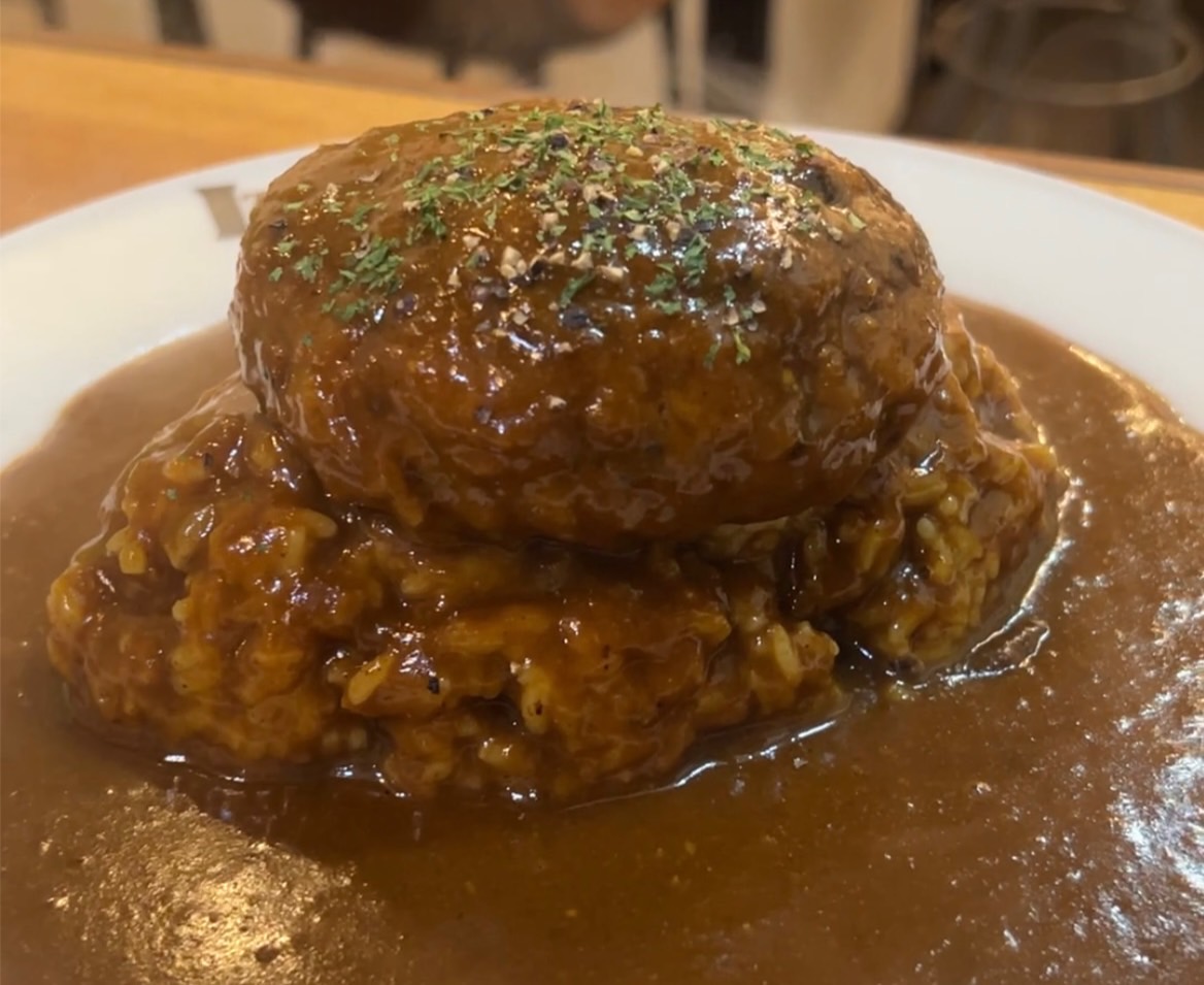 【テレビ出演】ほぼ店内価格！メガハンバーグカリー Mega Hamburg Steak Curry