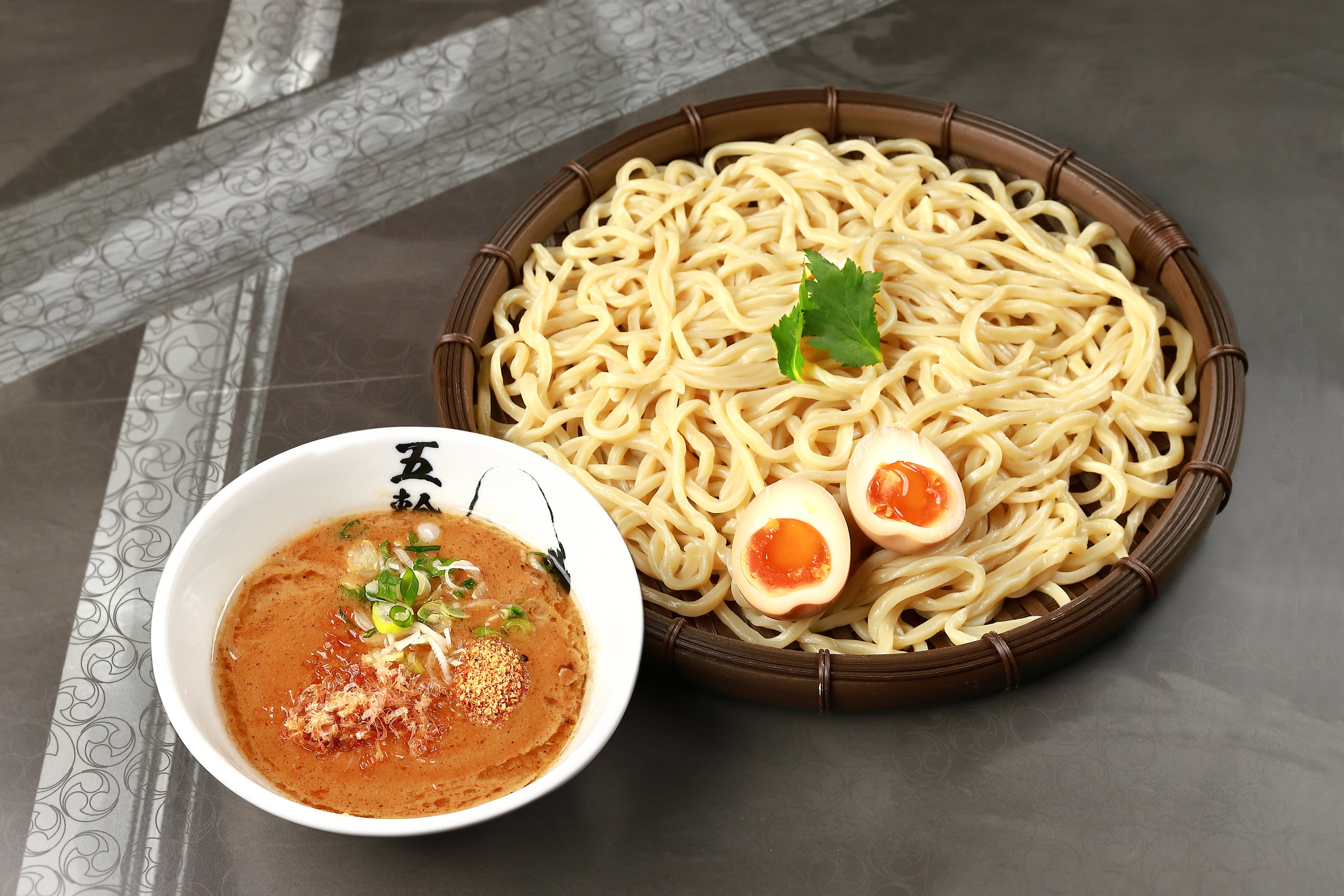 麺屋武蔵人気No.2 濃厚味玉つけ麺