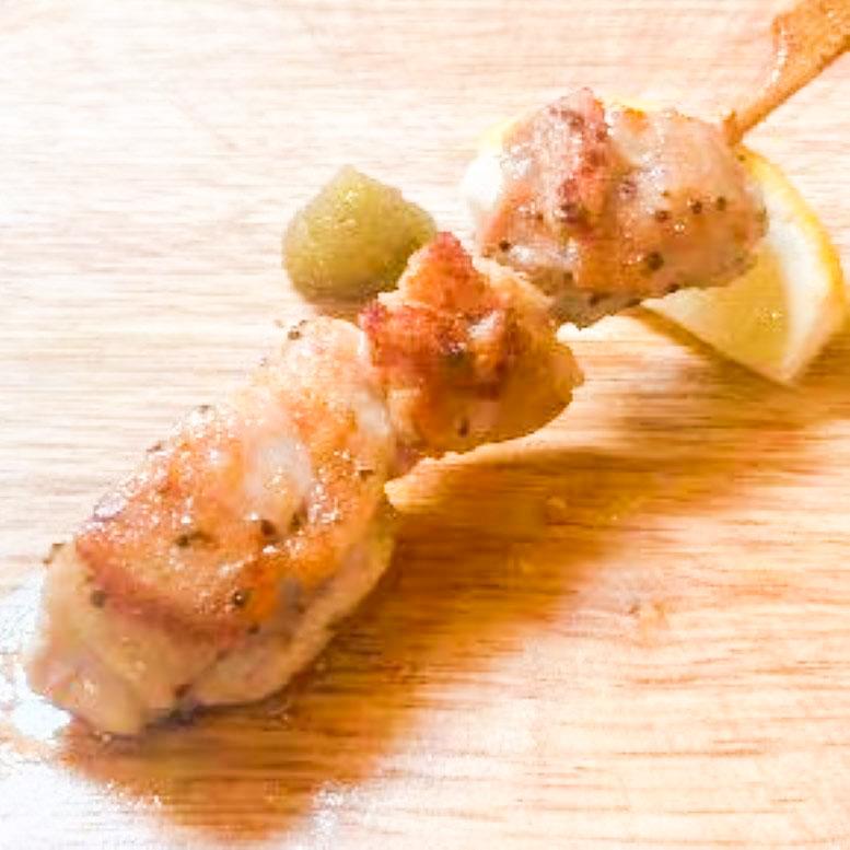 トラットリア シェ ラパン 鳥取県産 匠の大山地鶏もも肉の串焼き