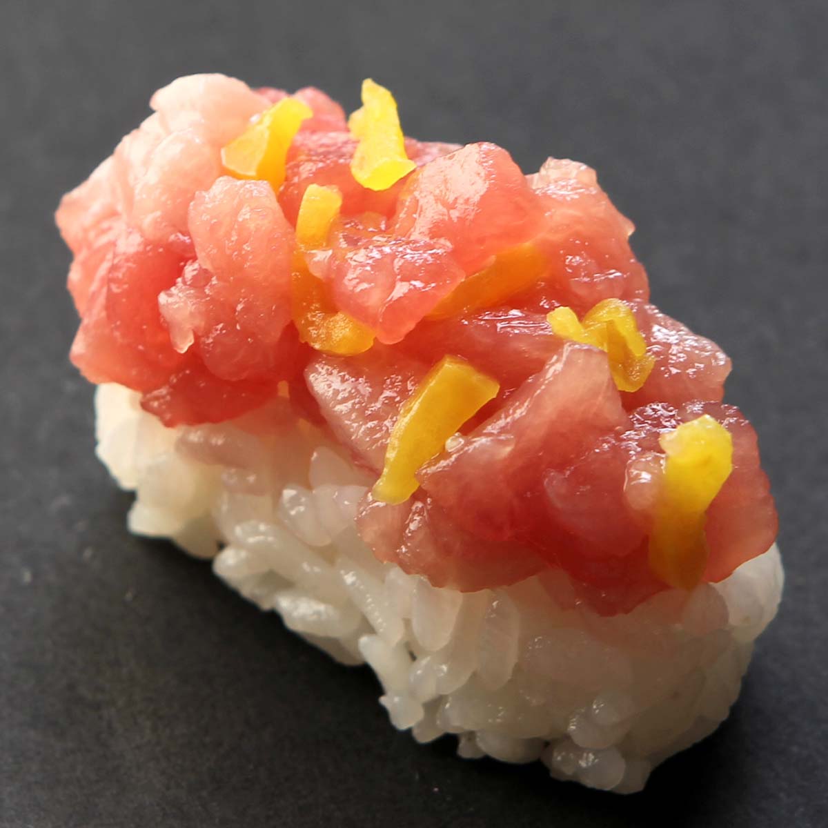 柿家すし 落ちとろたくにぎり