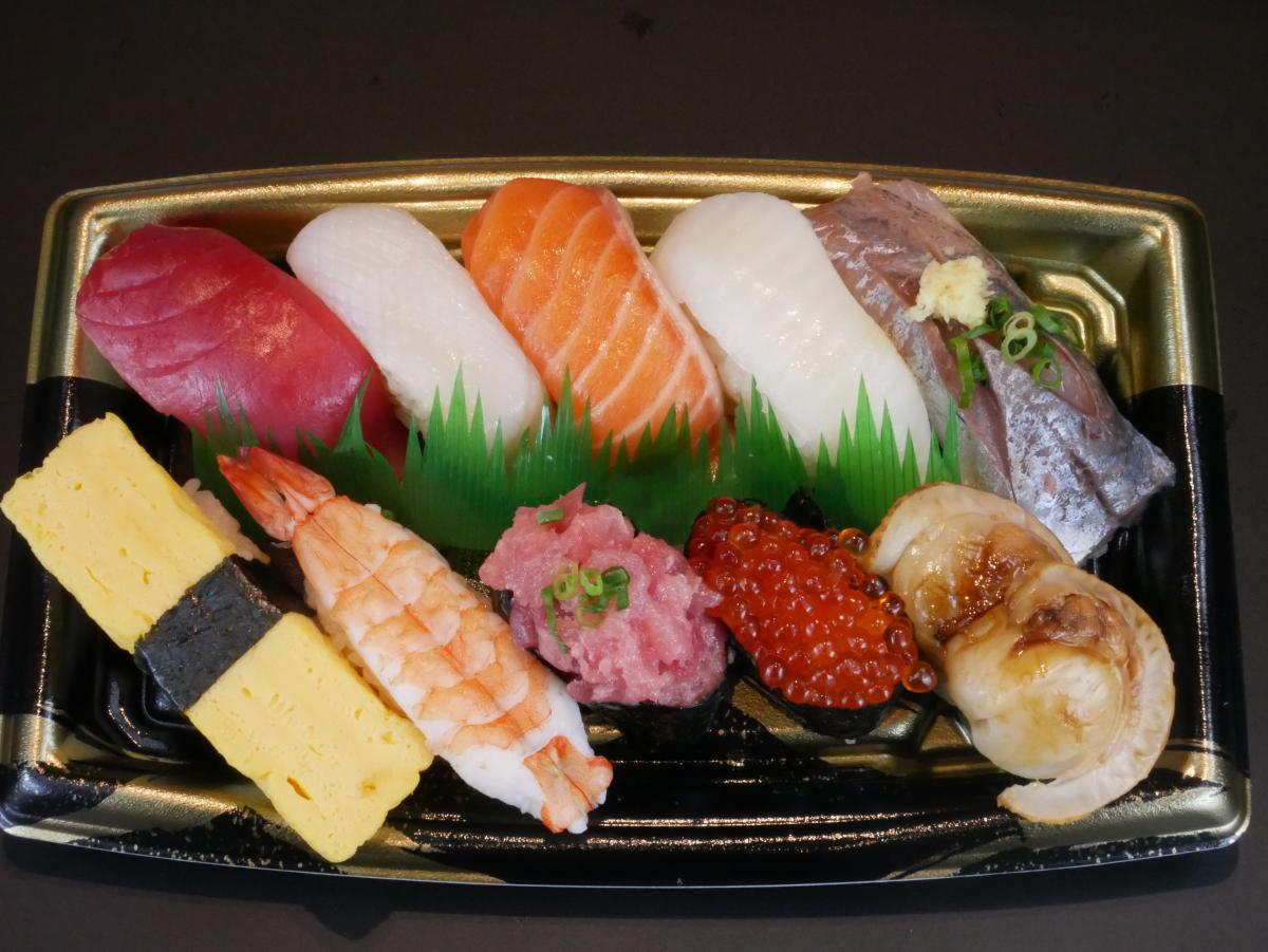 回転寿司やまと やまと1人前