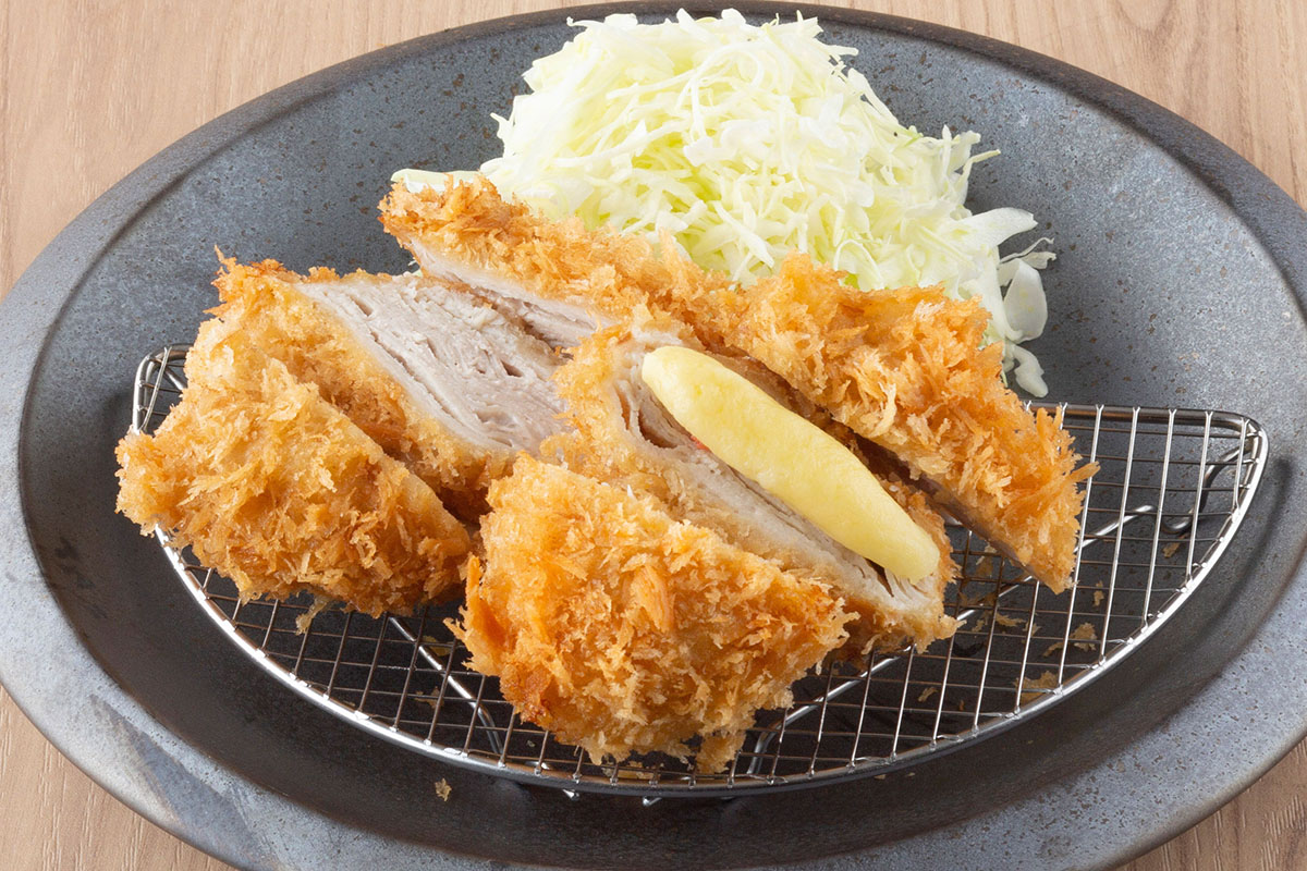 宅配とんかつ かさねや プレーン＆チーズ熟成重ねかつ相盛り弁当