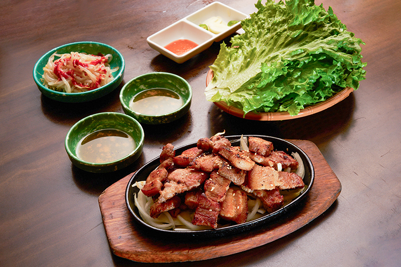 兄夫食堂人気No.5 サムギョプサルセット サンチュ付き Samgyeopsal Set (Includes Korean Lettuce)