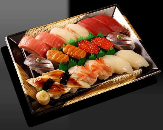 ちよだ鮨 うた姫（上2人前）