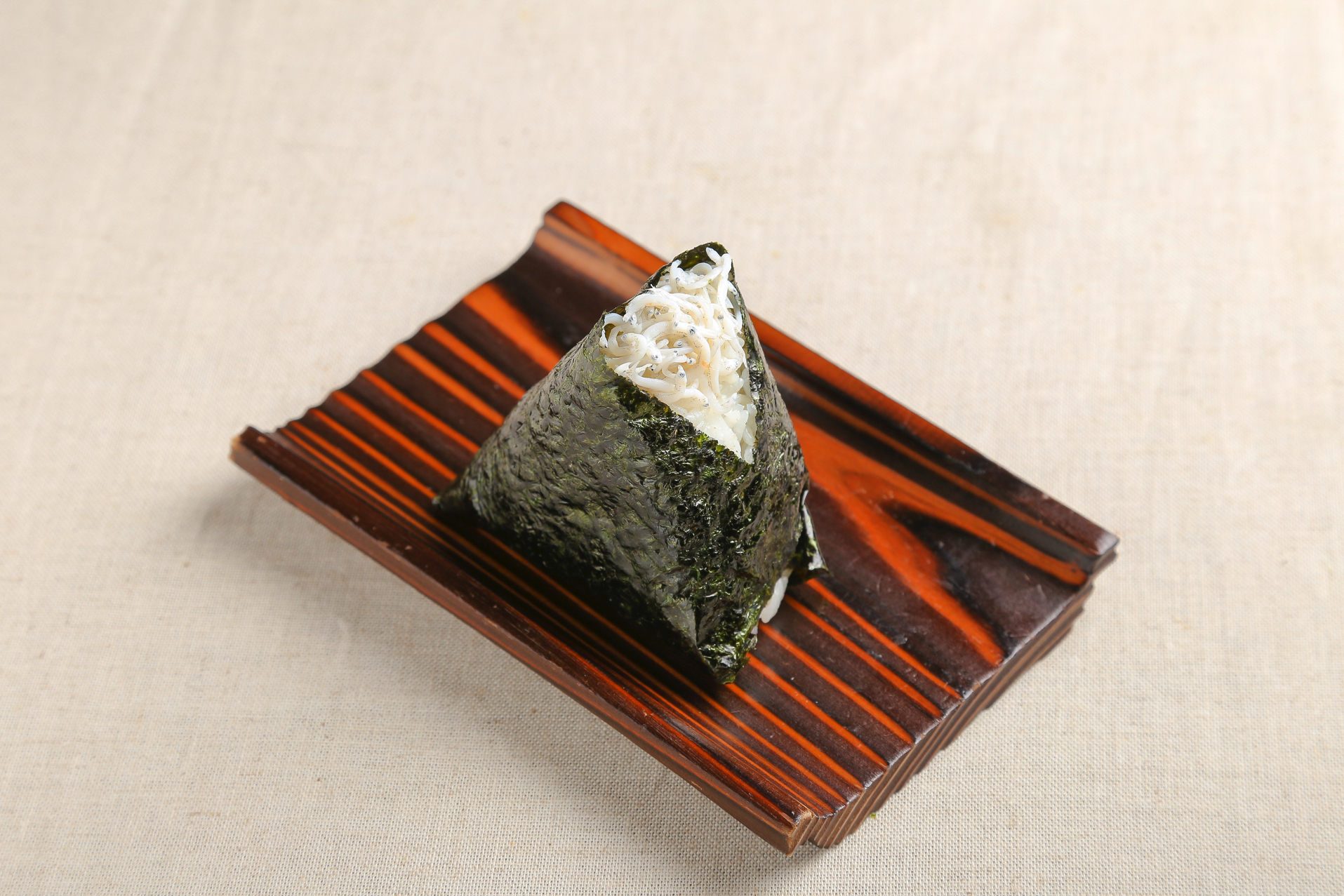 ぼんたぼんた ふっくら釜揚げしらす