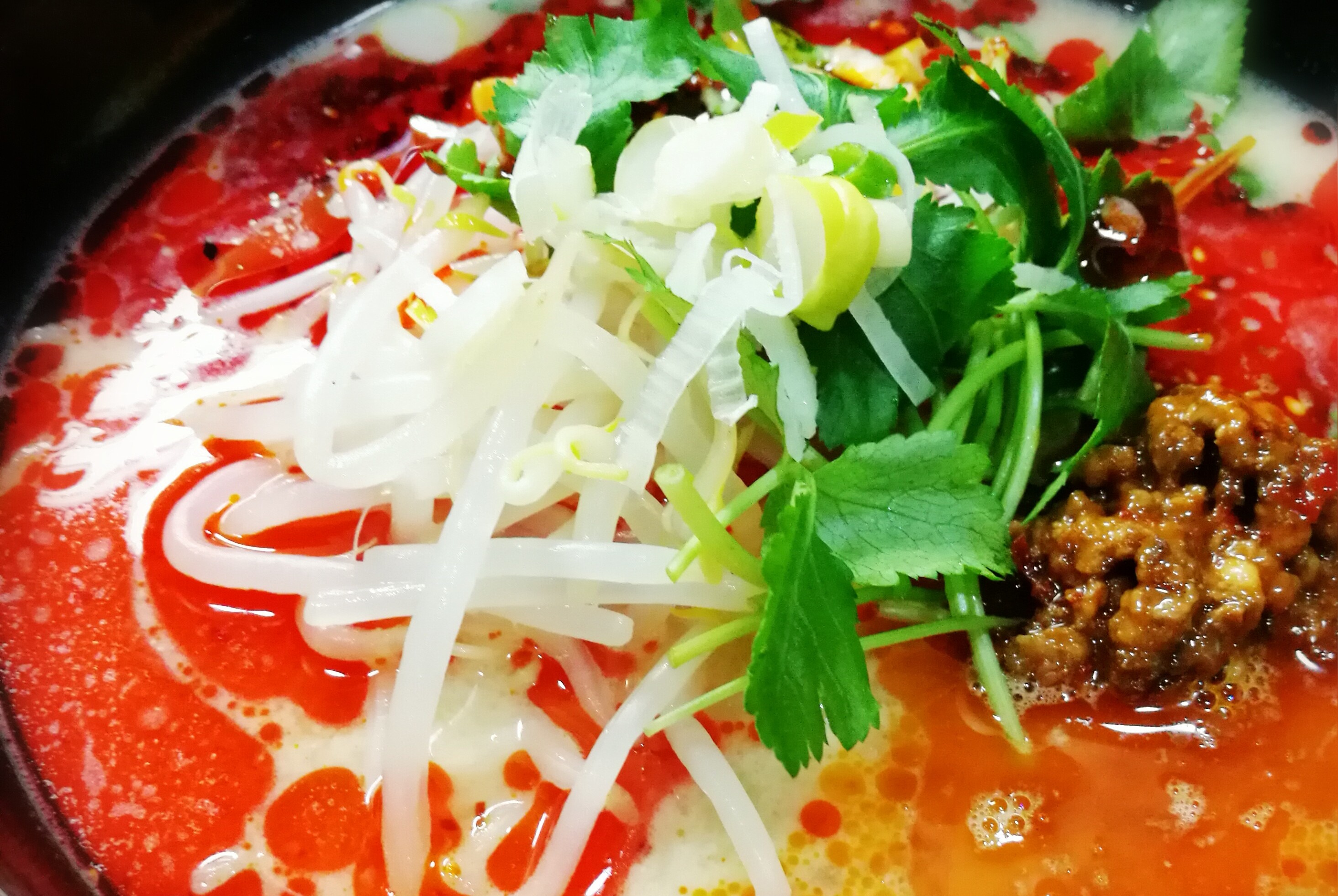 台湾小籠包 濃厚担々麵 Rich dandan noodle