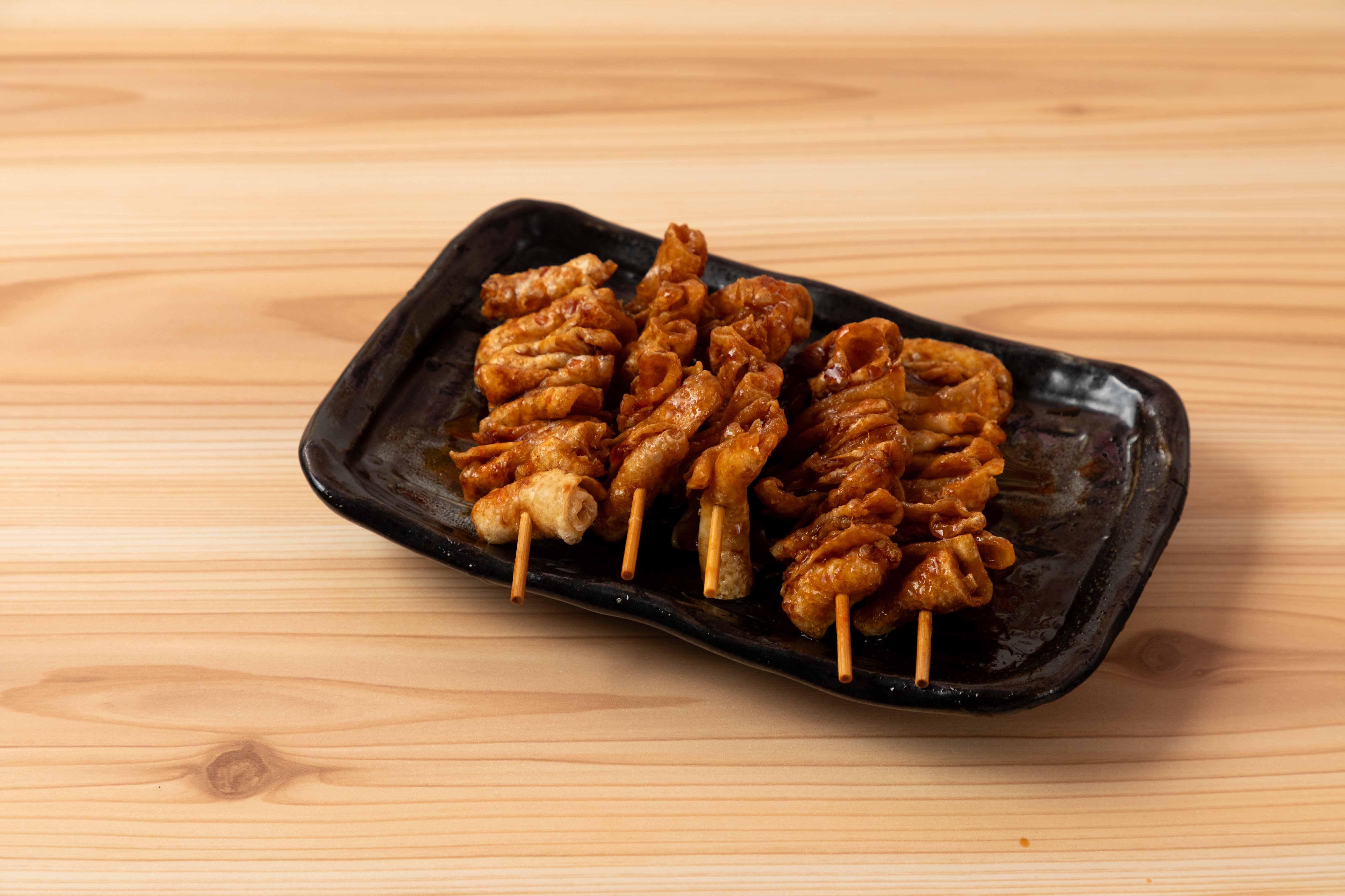 とりいちず 秘伝かわ串 辛(ホット5本)