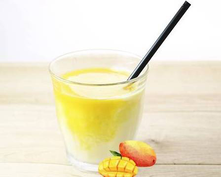 カレー食堂 心 マンゴーラッシー