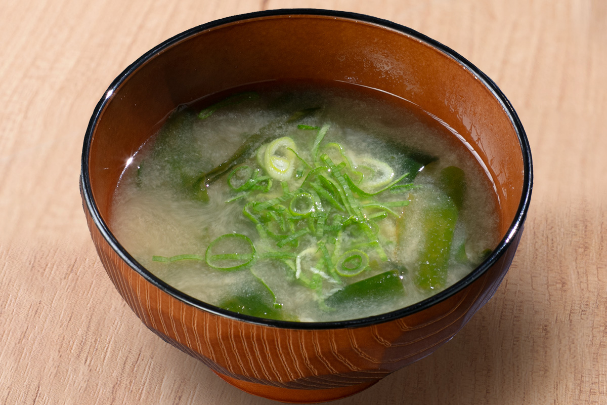 宅配とんかつ かさねや わかめ味噌汁