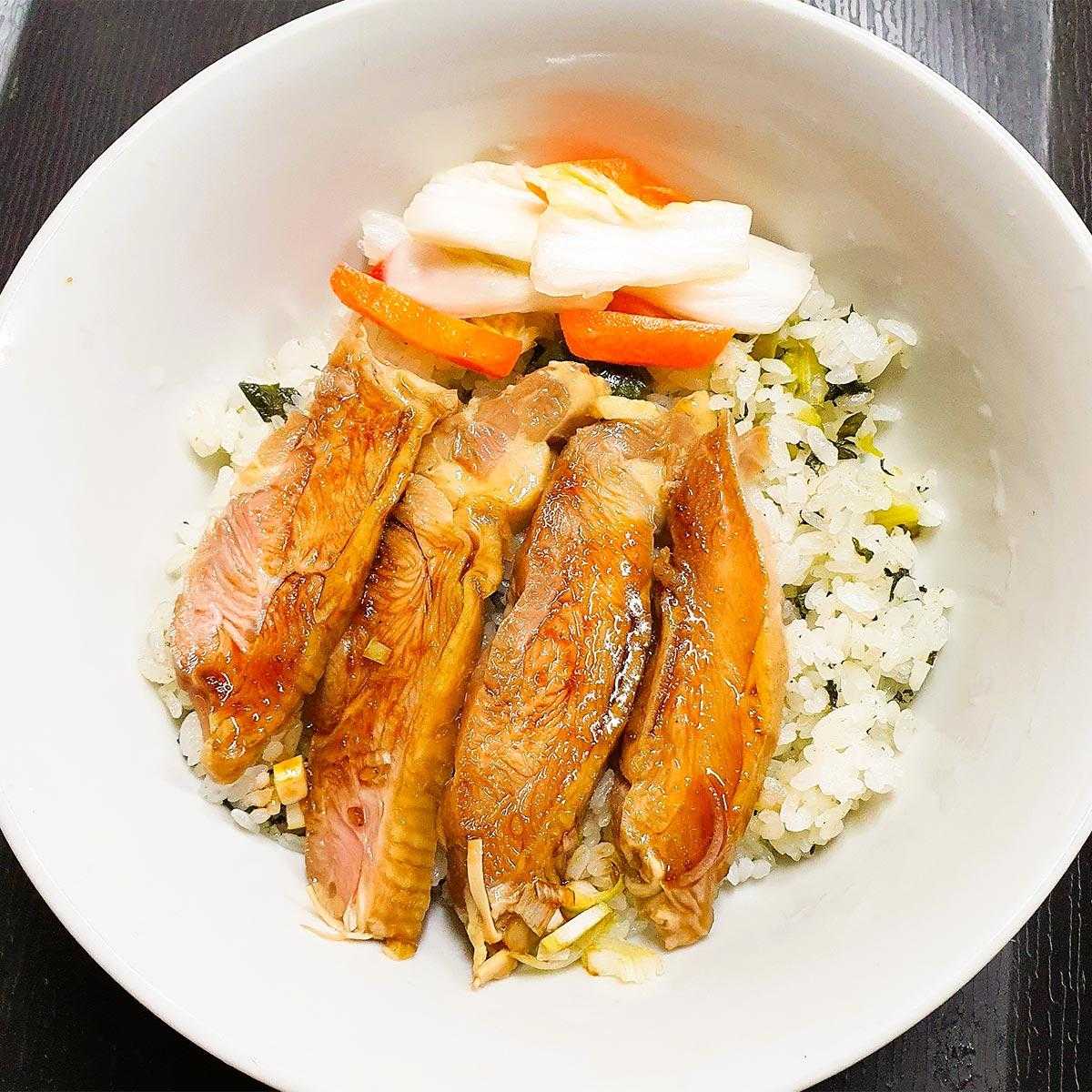 台湾小籠包 鶏肉菜飯