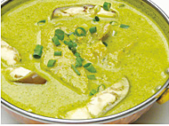 サンティ タイグリーンカレー(辛口、辛さ選べません)