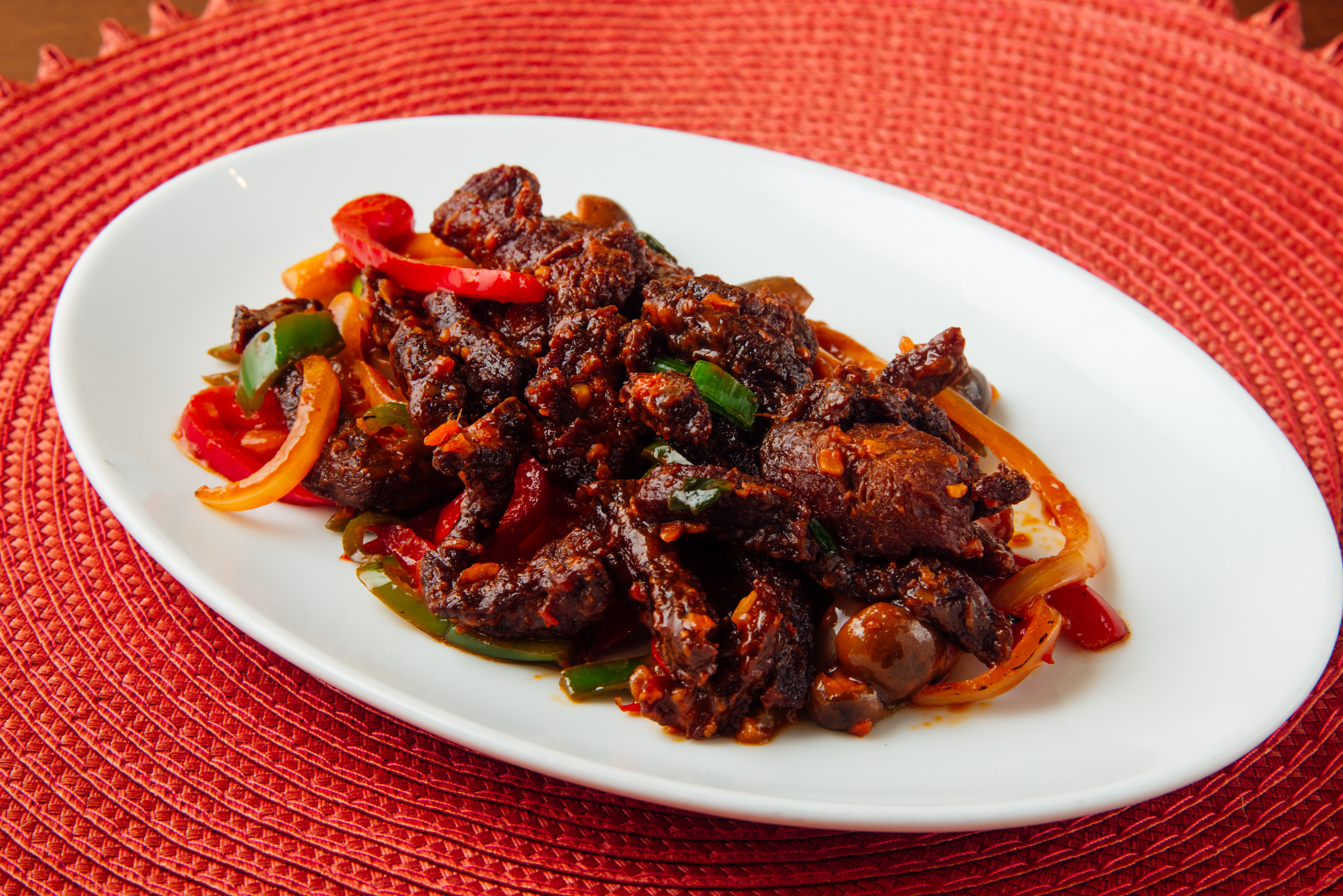 アジアンダイニングバー SAPANA(サパナ) ドライマトンとチリ野菜炒め Dry Mutton