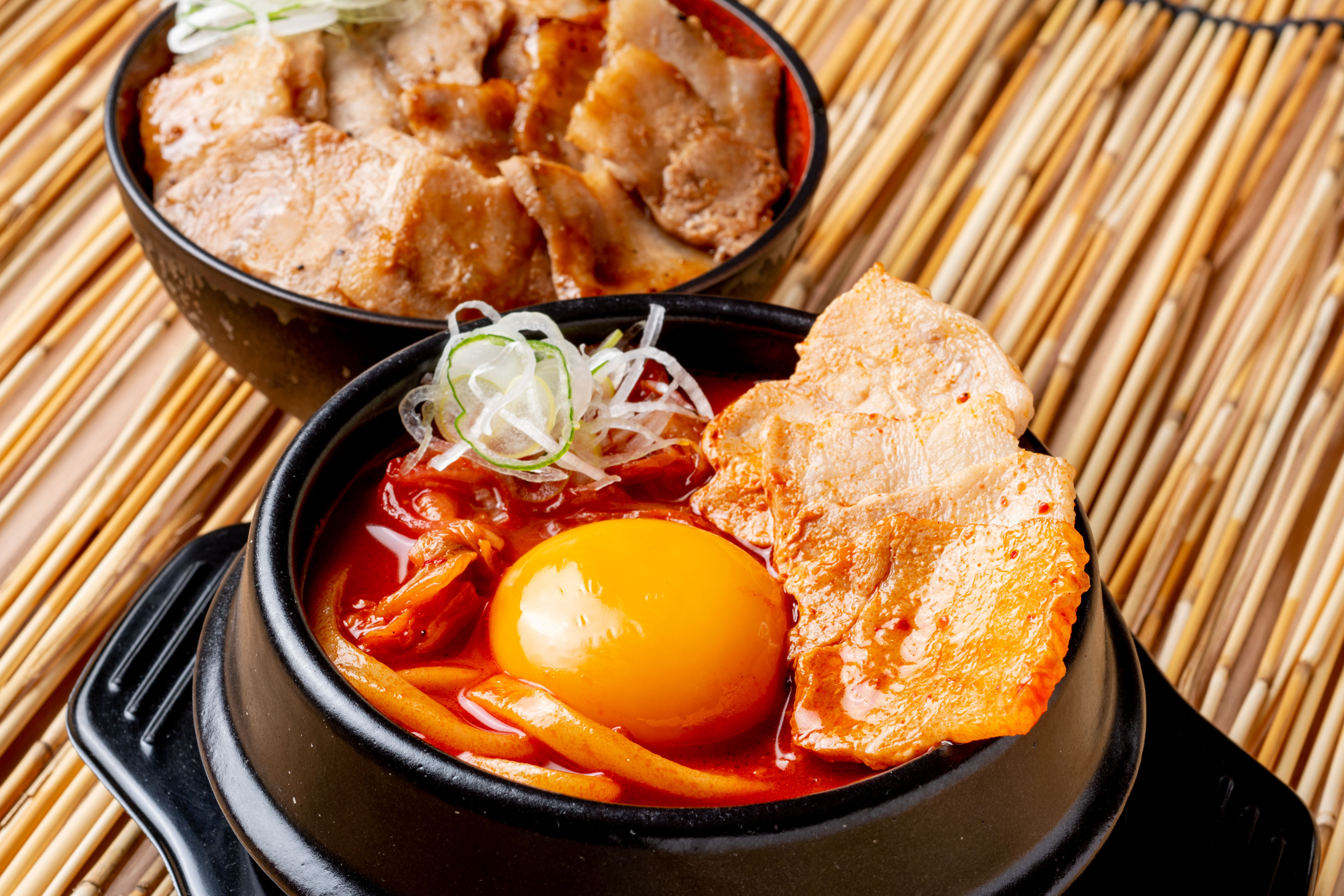 韓国カルビ丼とスンドゥブ 洞山 豚チーズスンドゥブうどん～ミニカルビ丼セット～
