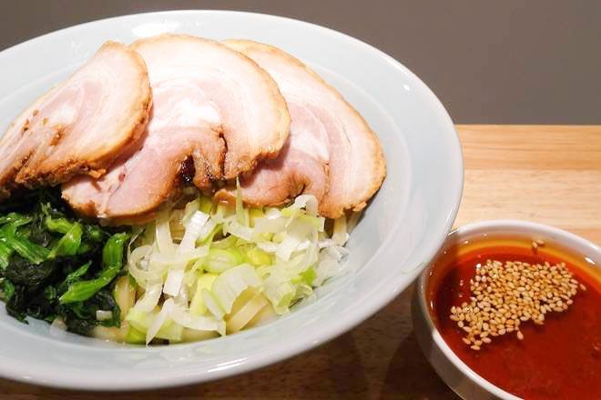 油そば研究所 チャーシュー坦々油そば(チャーシュー3枚)