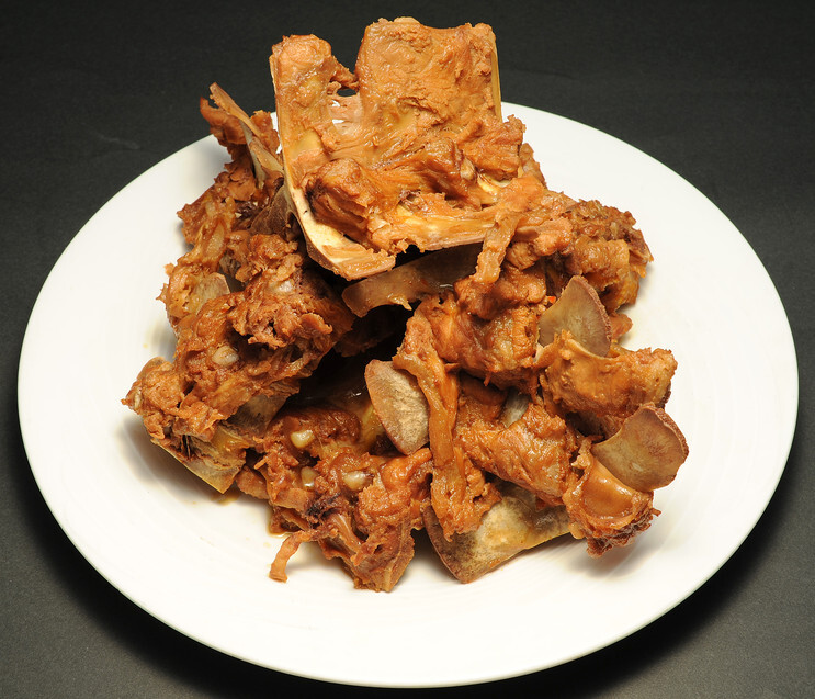 永利 豚背骨のタレ煮付け