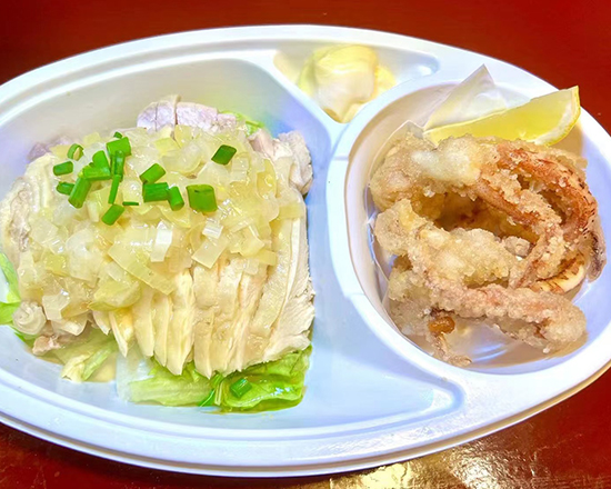 餃子酒場 鶏ネギソースとゲソ揚げ