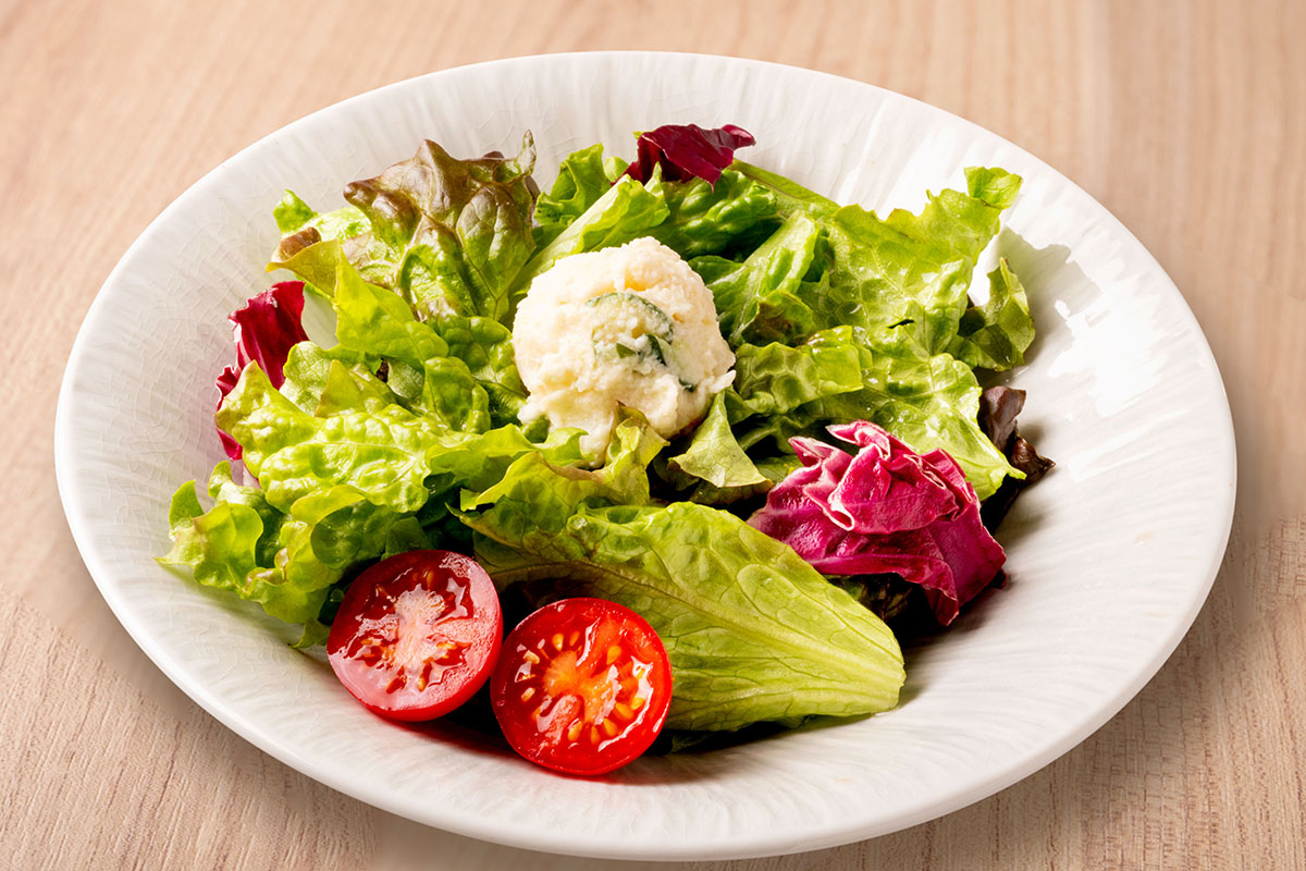 かつ丼屋 のぶお グリーンサラダ