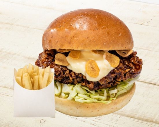 チョアチキン 【NEW】ブラックガーリックバーガーセット(ポテトSサイズ付き)