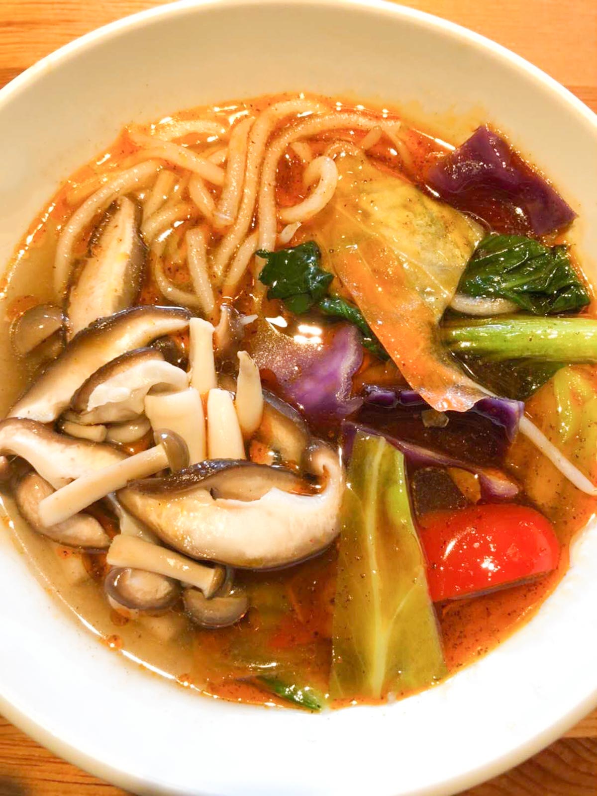 頂マーラータン きのこのマーラータン 30種類のスパイス、極太の春雨を使用