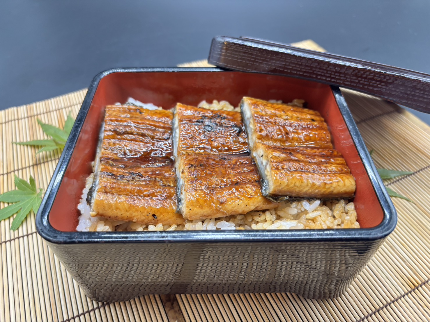 がんこ 『七度焼き鰻使用』上うな重 Premium eel box