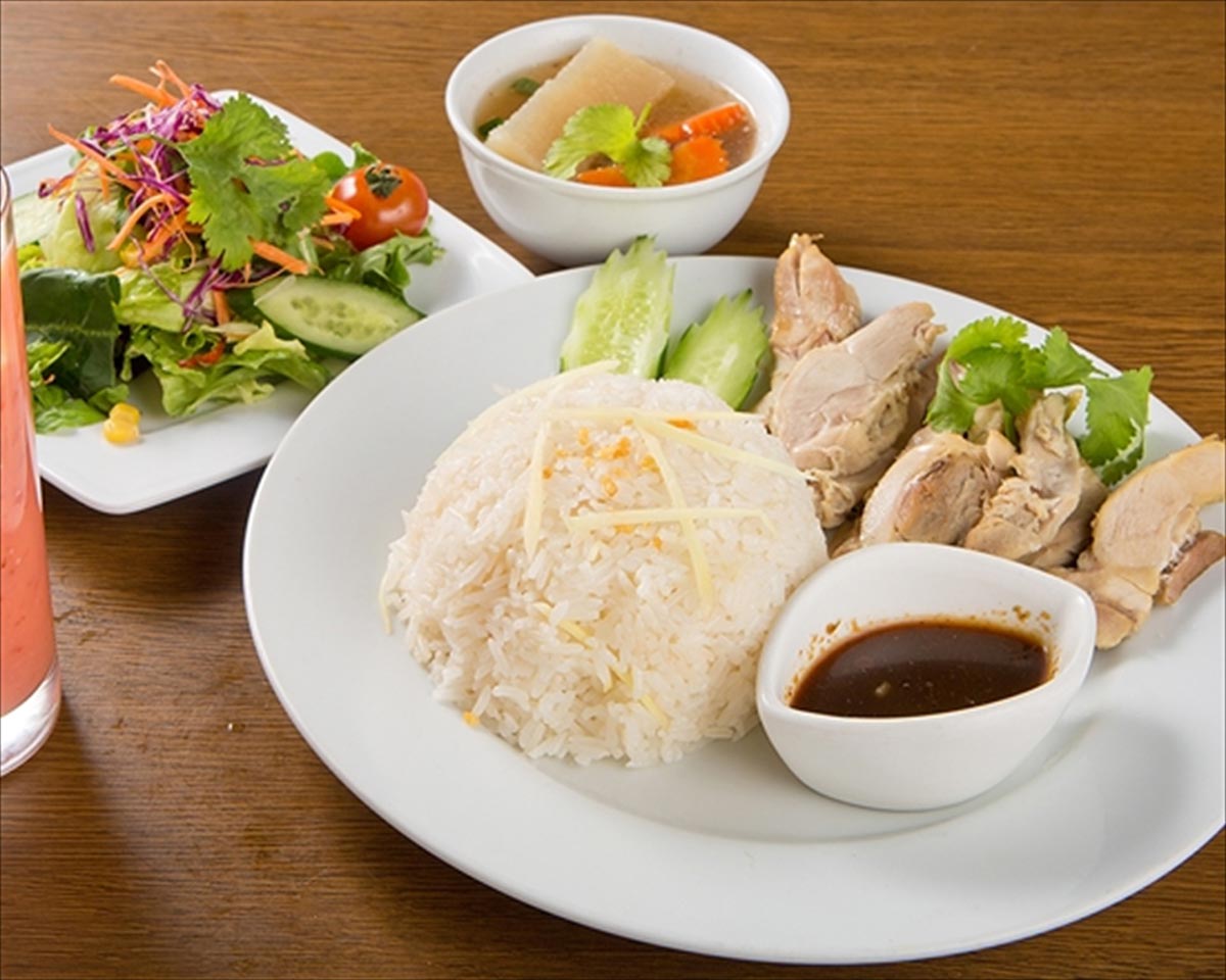 アジアンダイニングバー SAPANA(サパナ) 旨味たっぷりカオマンガイ Khao Man Kai(お弁当)