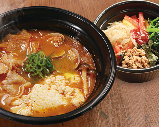 ビビンバ・カルビ丼・スンドゥブ専門店 グンチャン F-1109】特製赤スンドゥブ+特製ミニビビンバ