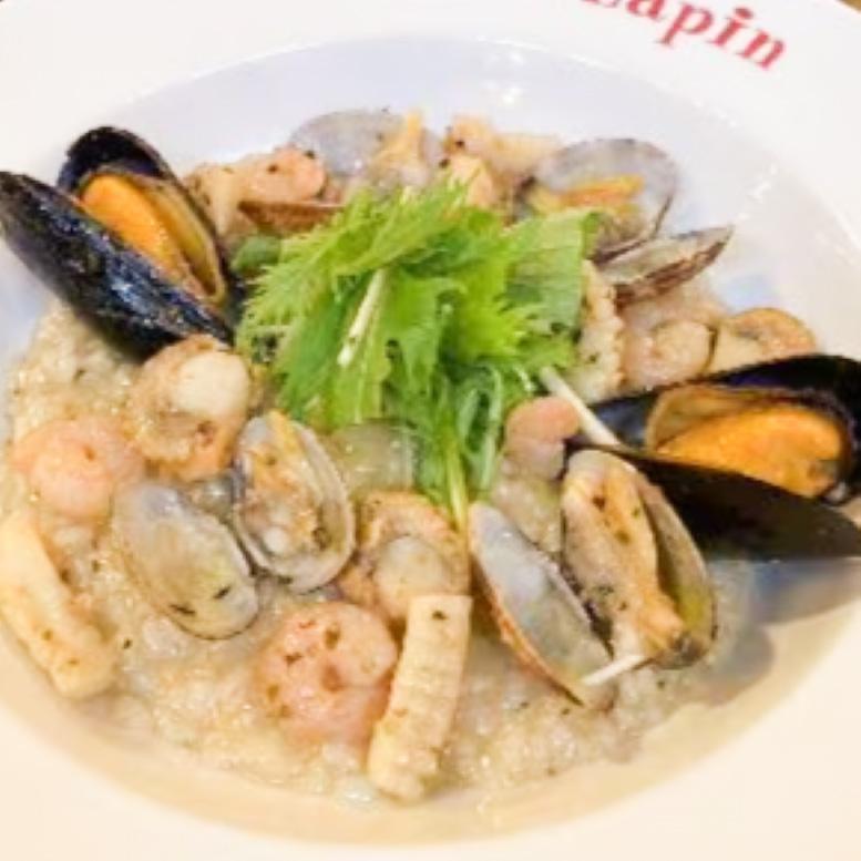 トラットリア シェ ラパン 人気！魚介のペスカトーレビアンコ チーズリゾット