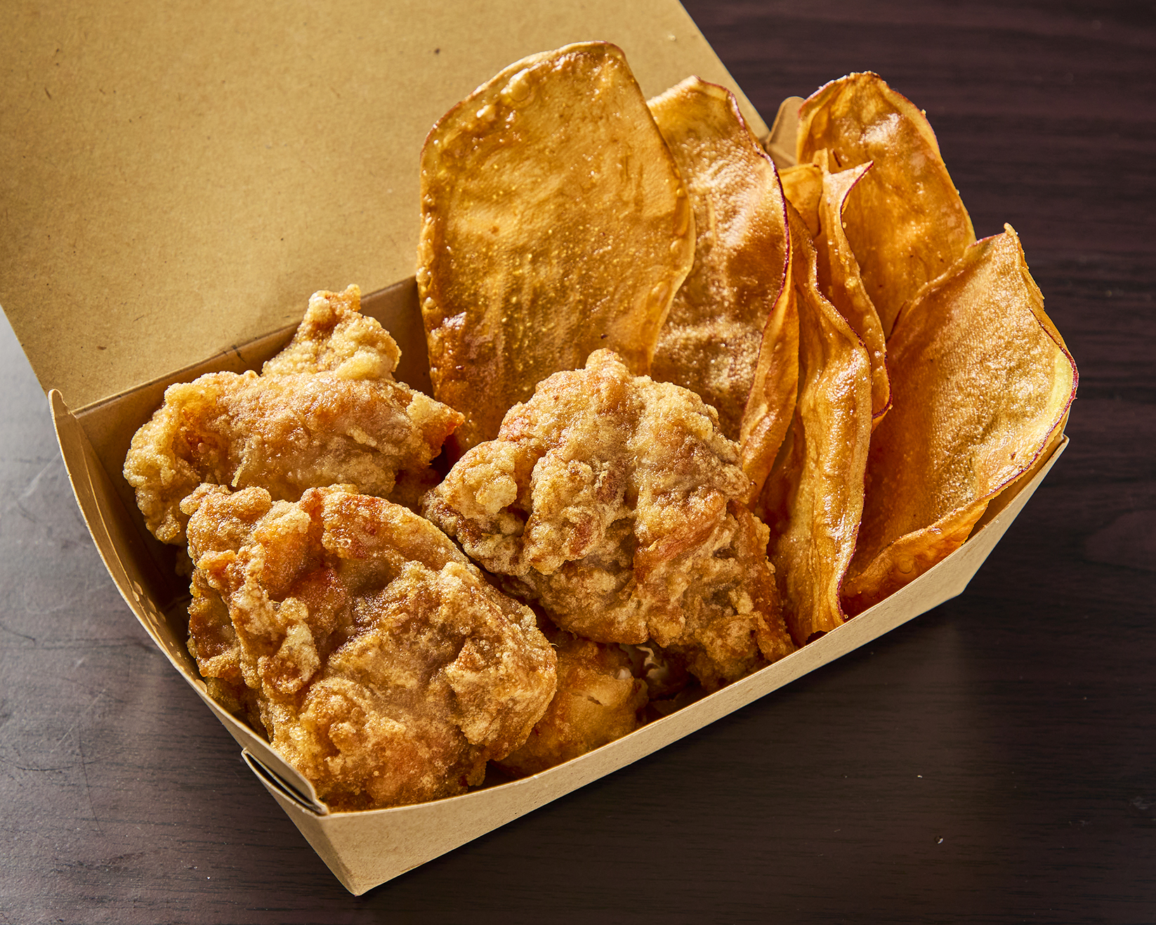 なるとキッチン ザンギバスケット(さつまいもチップス)