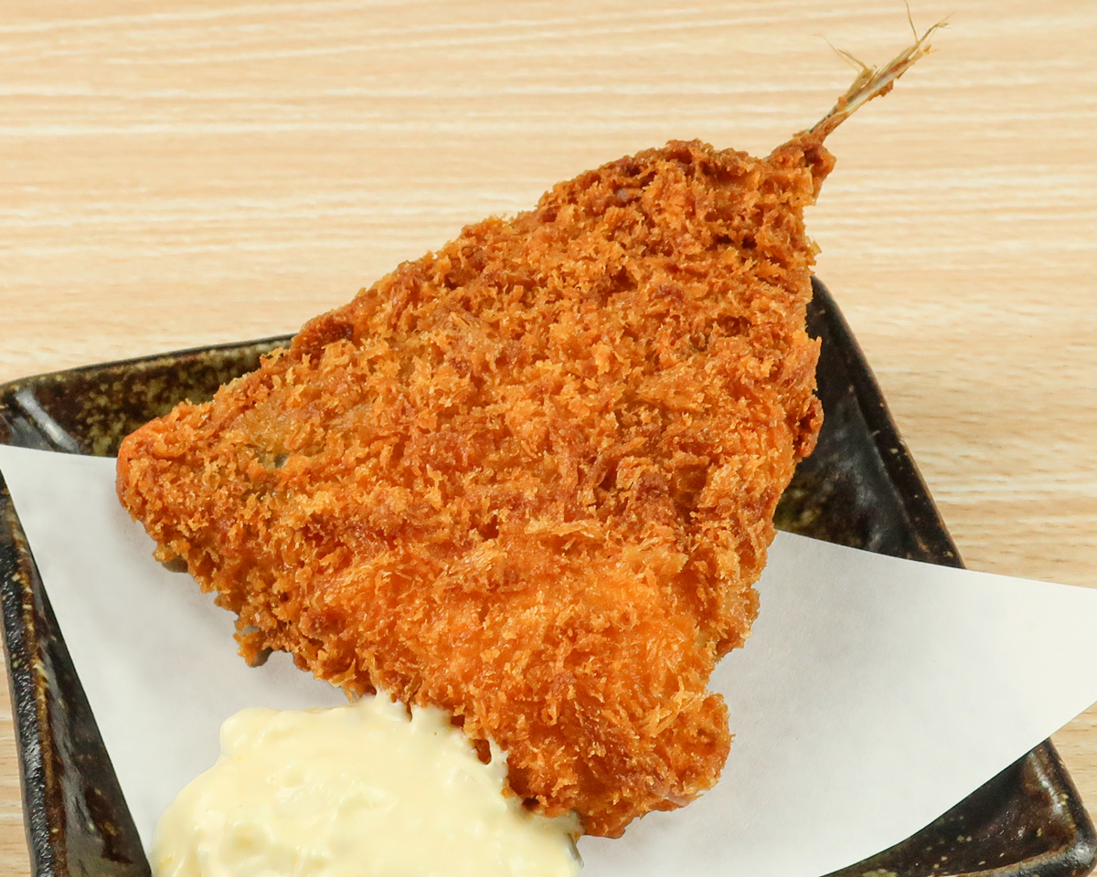 いくら丼専門店 赤いキャビア アジフライ