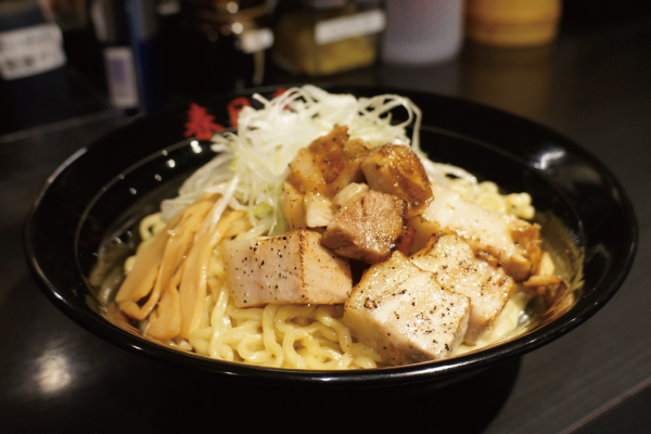油そば春日亭 角切り肉しょうゆ油そば 並盛り Cubed Meat Soy Sauce Oil Soba (Medium)