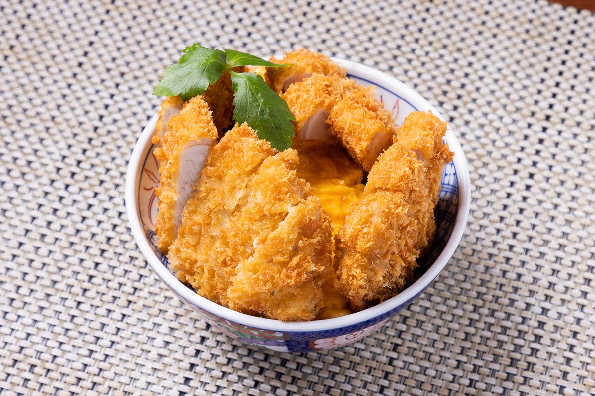 #カツ丼は人を幸せにする #とじないカツ丼 爆盛り