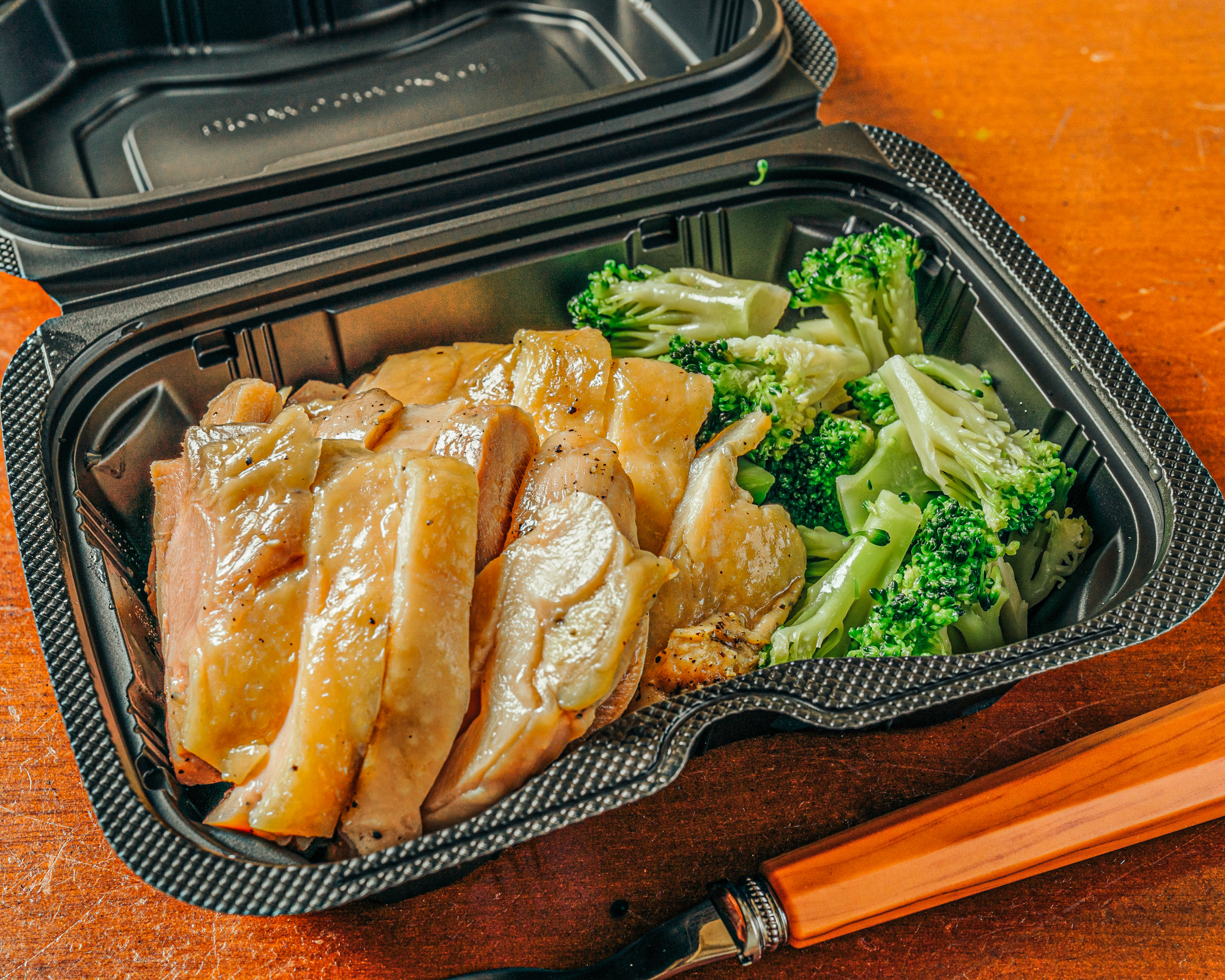 たっぷりたんぱく肉とブロッコリー生活 【たんぱく質69.9g】味わい鶏もも肉とブロッコリー(鶏もも300g)