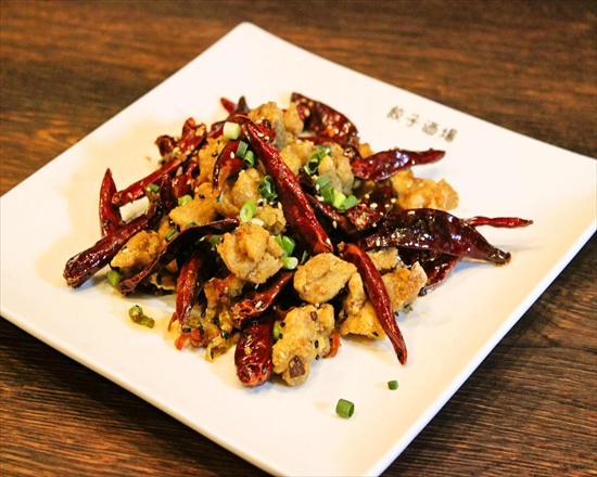 餃子酒場 鶏肉の四川風炒め