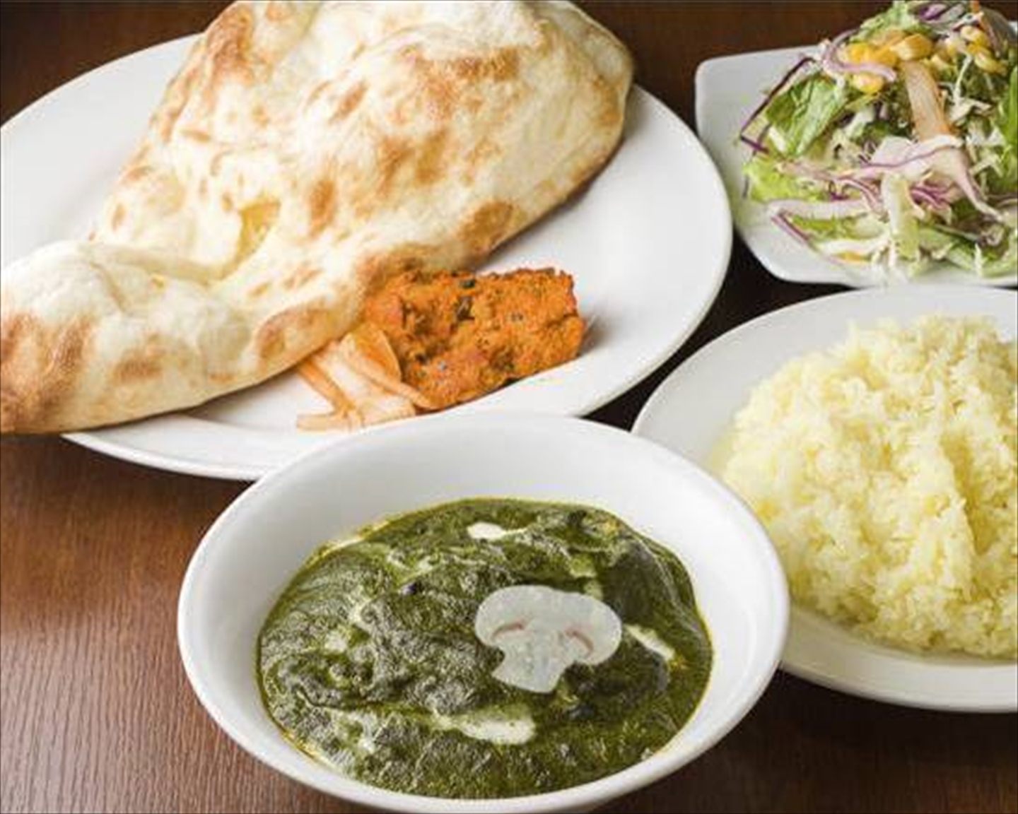 アジアンダイニングバー SAPANA(サパナ) ほうれん草とマッシュルームのカレー Spinach and Mushroom Curry(お弁当)