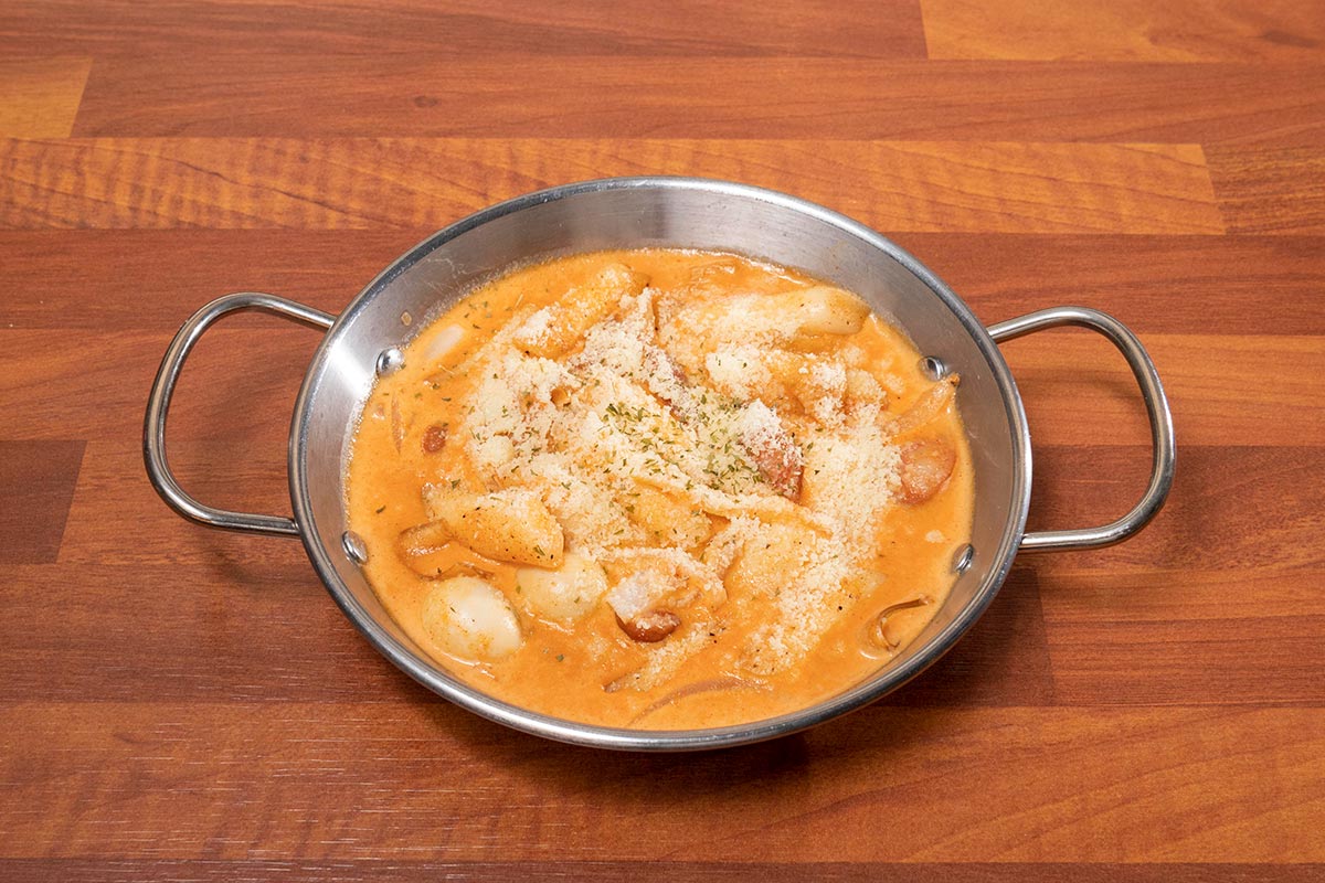 ネネチキン人気No.3 ロゼトッポギ(로제떡볶이)