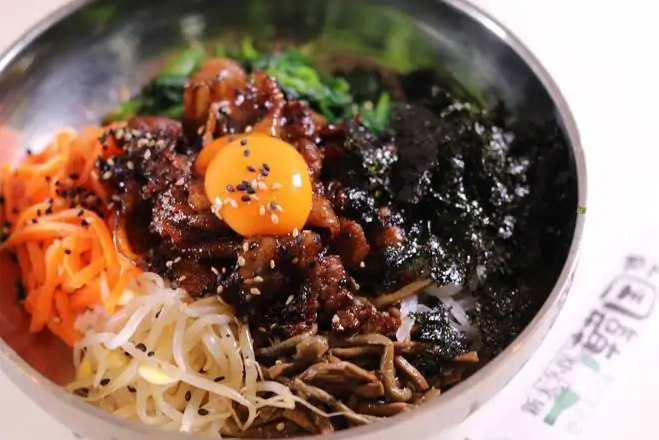 韓国料理 ホンデポチャ (NEW)プルゴギ_ビビンパ(おかず3品付き。)