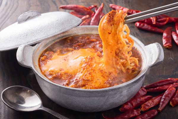 油そば 雷神 激辛シンケッチヌードル