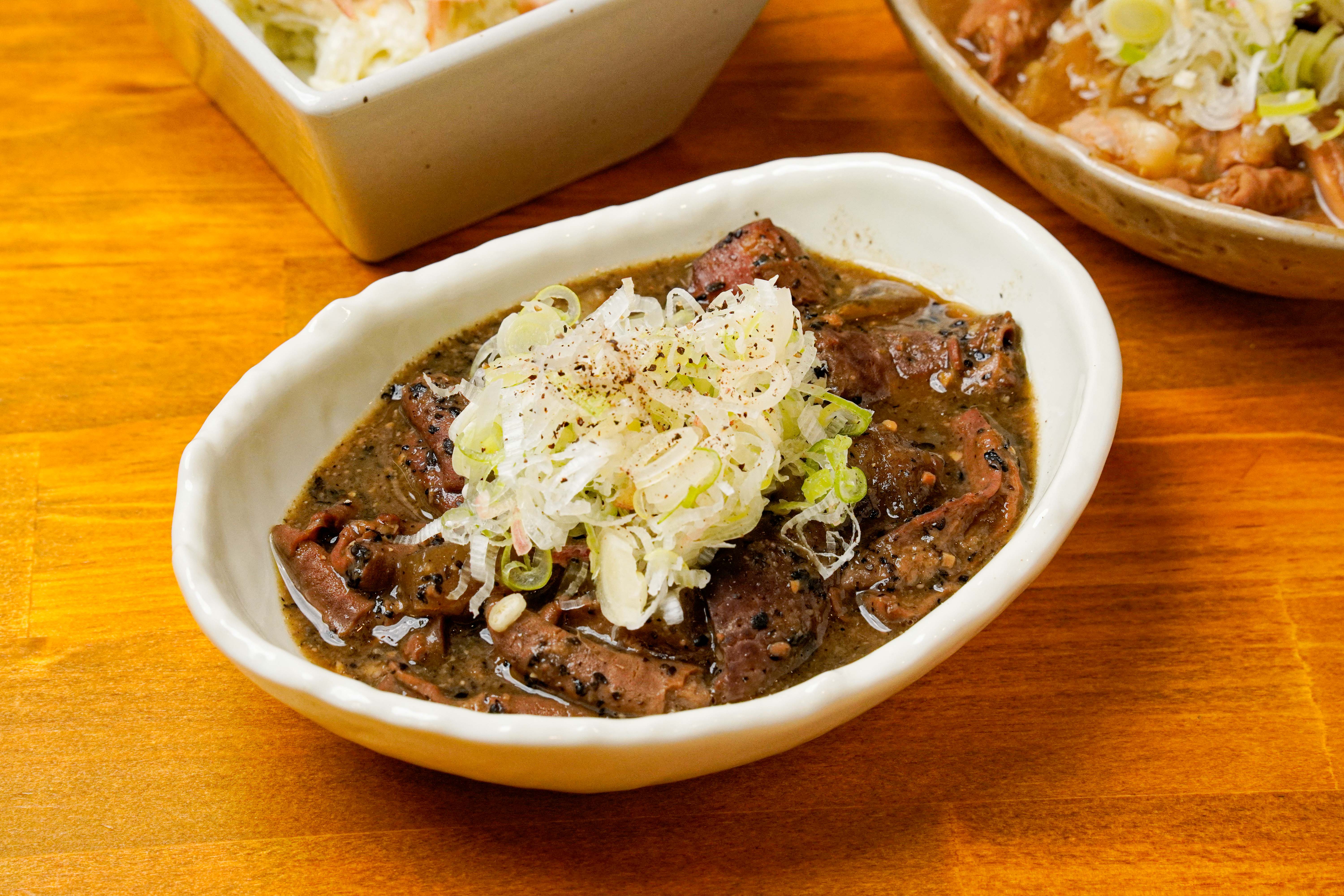 アカマル屋 裏名物！黒もつ煮込み