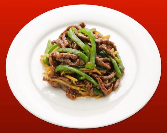 梅蘭 牛肉とピーマンの細切り炒め