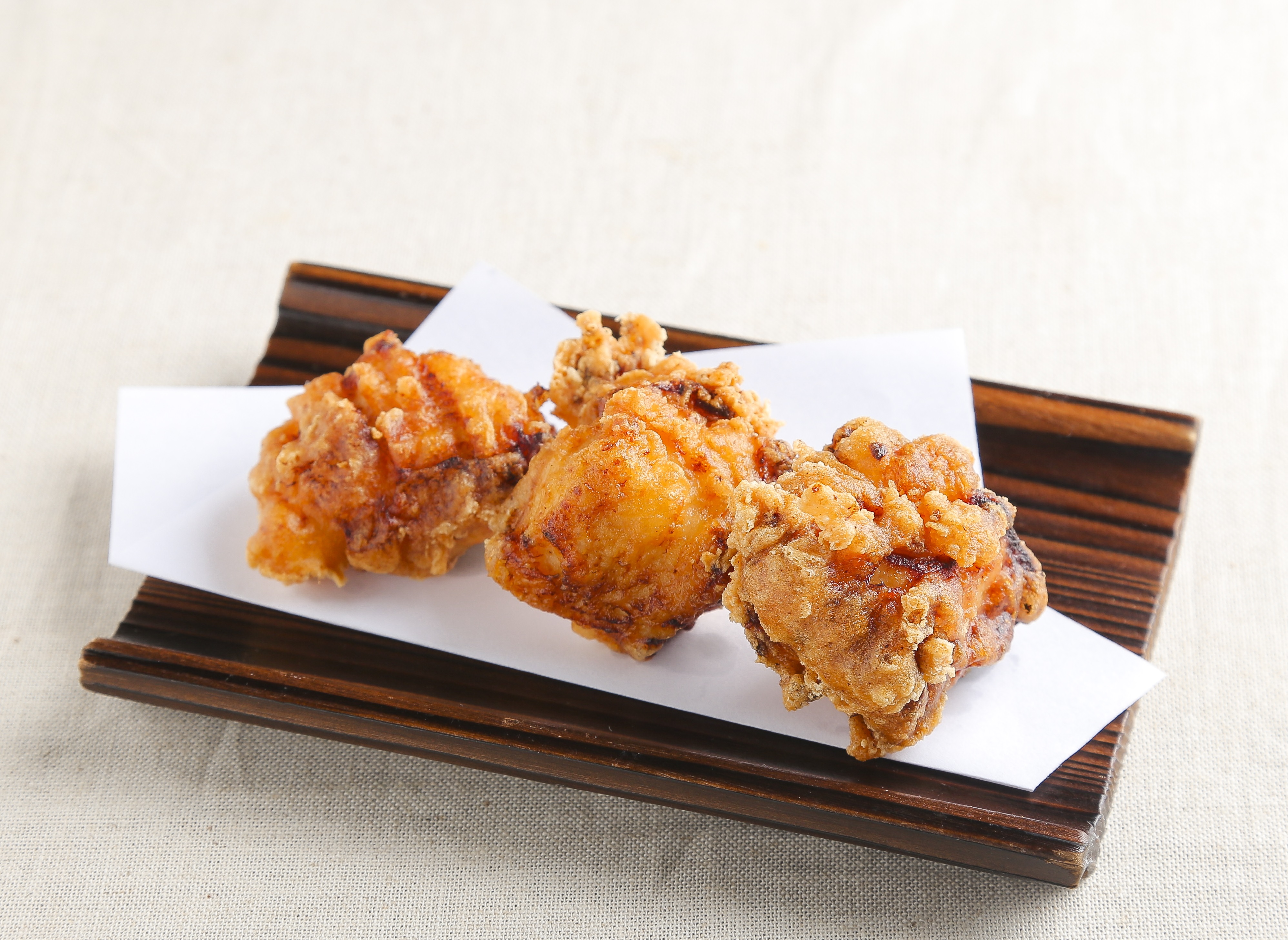 ぼんたぼんた人気No.4 国産若鶏の唐揚げ