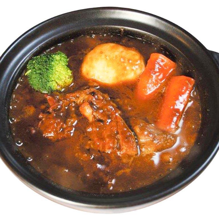 牛すじ煮込み野菜カレー