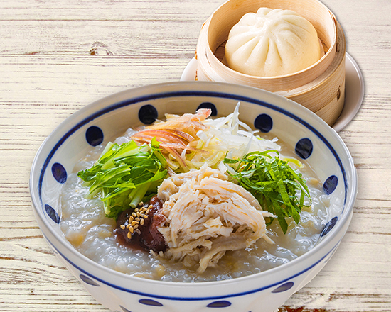 店内炊き上げ おかゆ専門店 粥餐庁(かゆさんちん) 蒸し鶏とみょうがのおかゆ梅味仕立て＆肉まんセット
