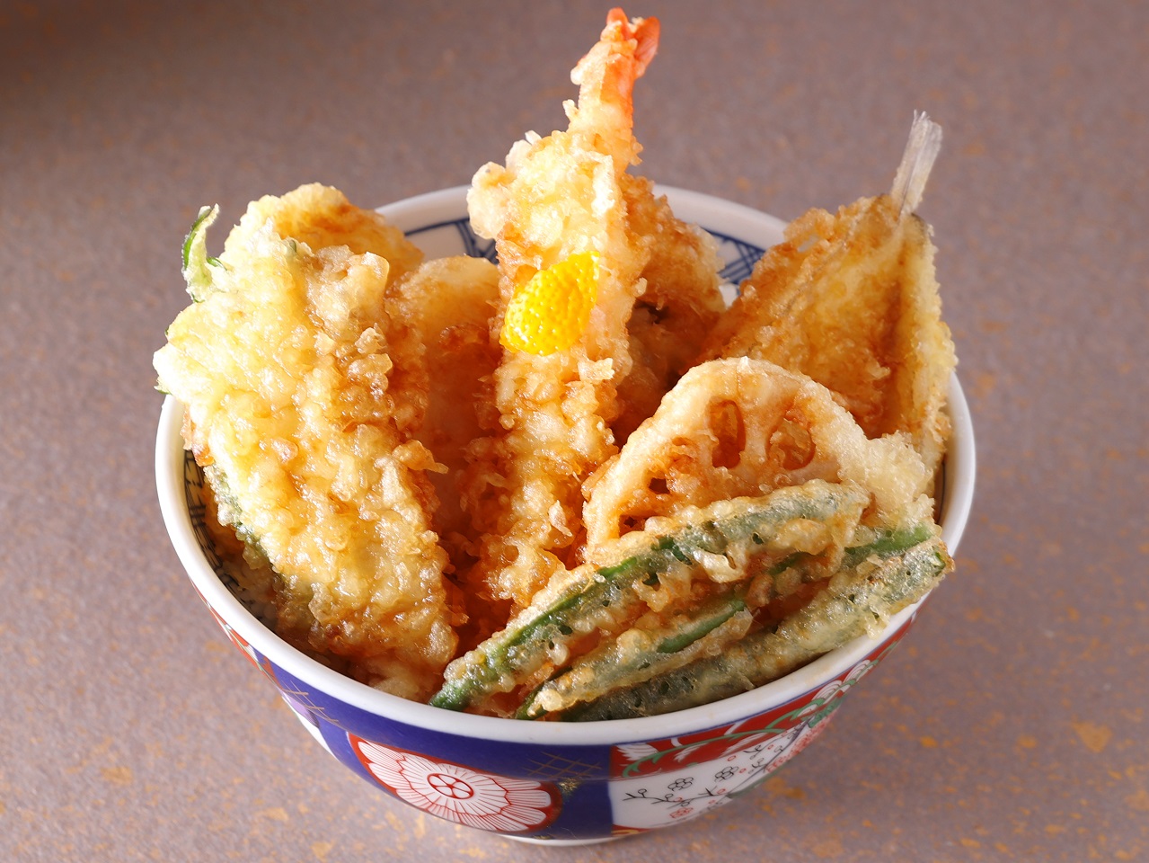 どんまつ 真鯛天入り海鮮6種の贅沢天丼