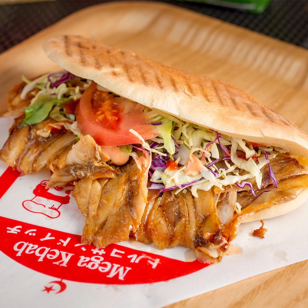 メガケバブ人気No.2 ③ピタフランスパンミディアムチキン Pita French Medium Chicken