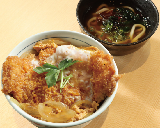 とんかつの和吉 かつ丼(100g)ミニうどん付