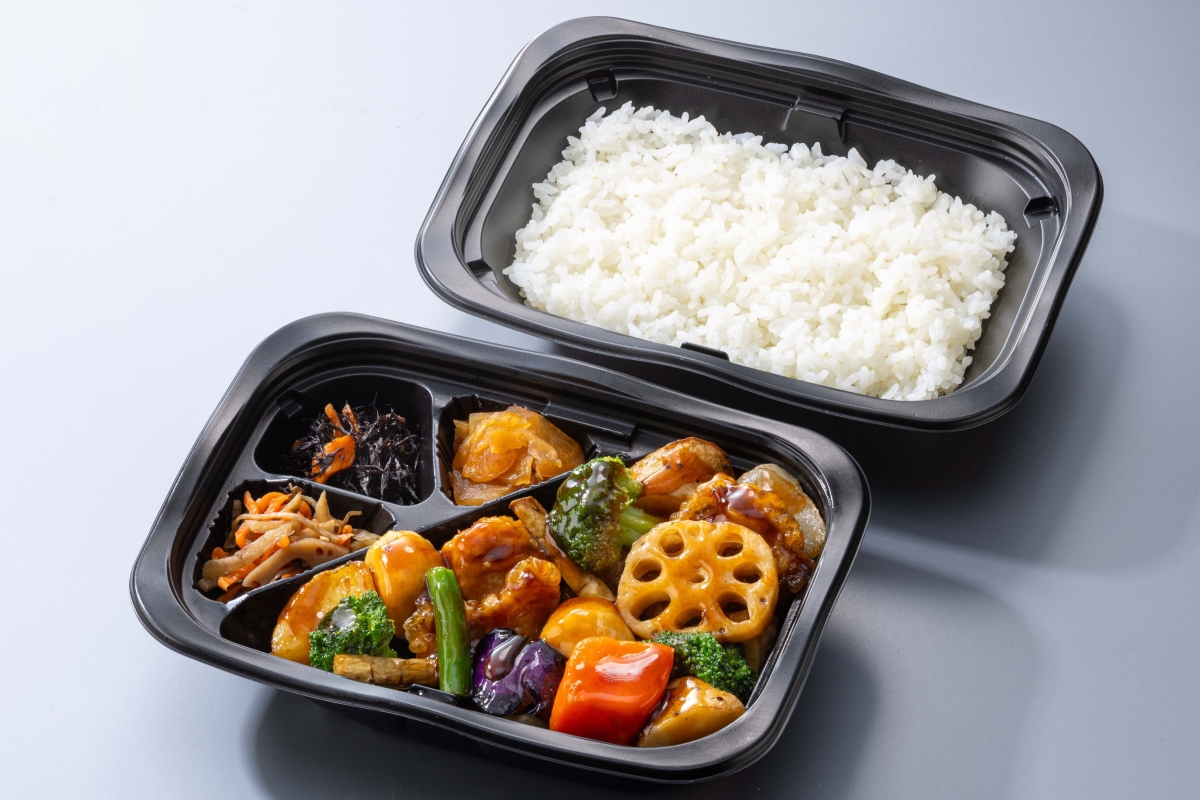 大戸屋 豚と鶏つくねの黒酢あん弁当