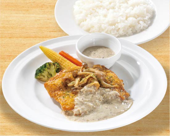 ガスト ジューシー若鶏グリル きのこクリーム弁当