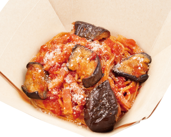 ジョリーパスタ 【215】揚げ茄子とベーコンのトマトソース