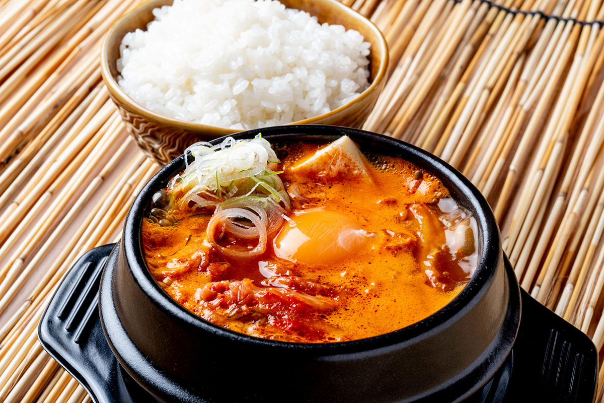 韓国カルビ丼とスンドゥブ 洞山 キムチスンドゥブ～ごはん付き～